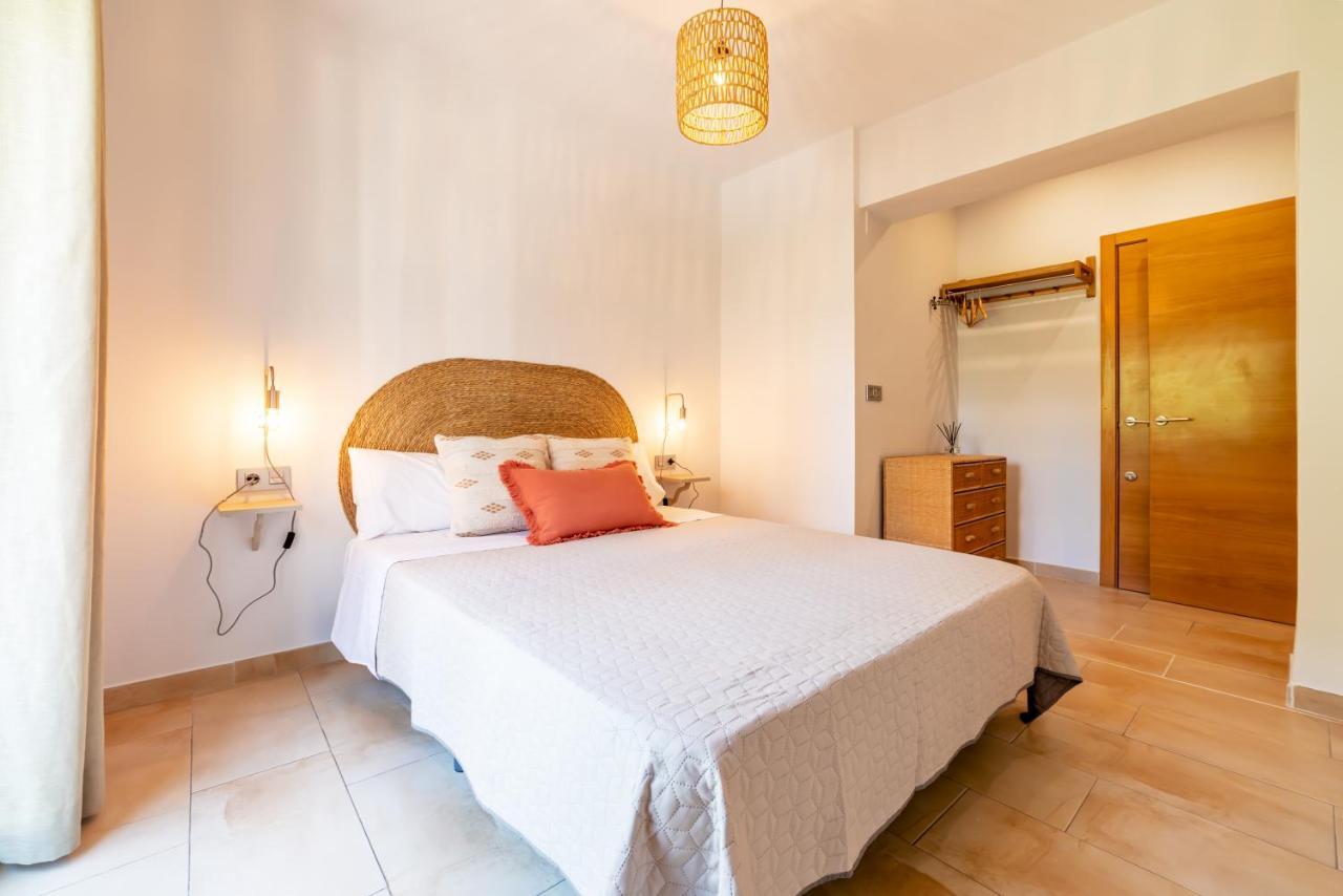 Apartamento Ronda Genil Con Parking Gratuito กรานาดา ภายนอก รูปภาพ
