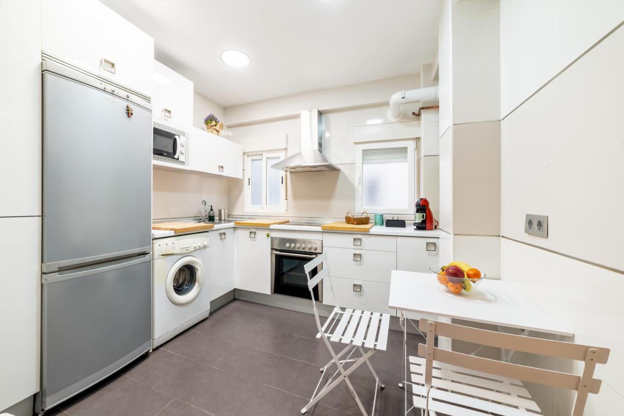 Apartamento Ronda Genil Con Parking Gratuito กรานาดา ภายนอก รูปภาพ